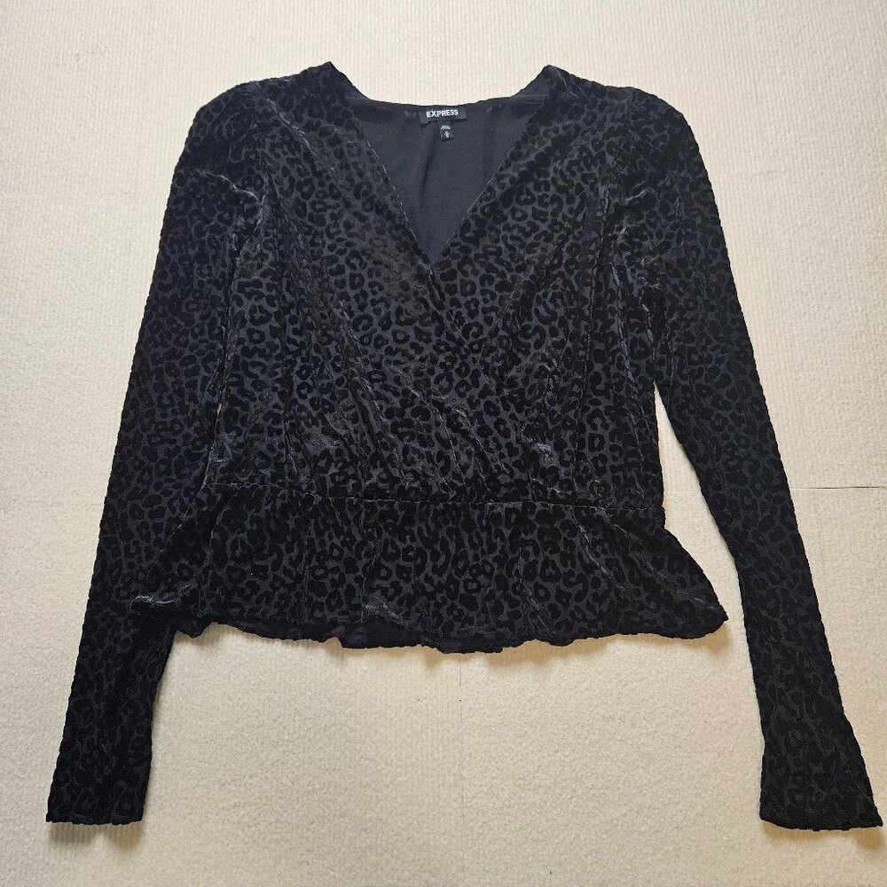 Express black/gray leopard print blouse - size Medium